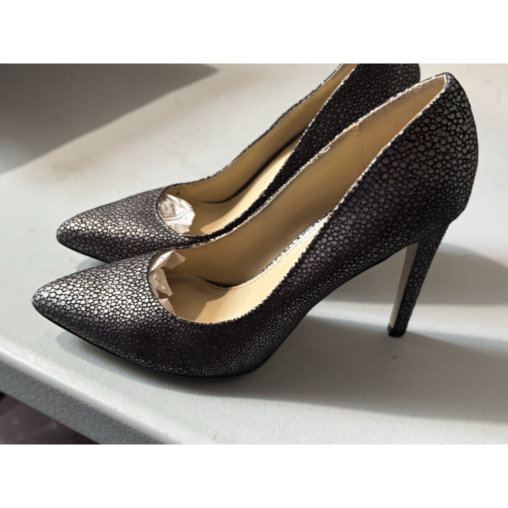 Leila Stone Laken 4" Heel Shoes Size 7 M Womens Sole Fabric Black Silver Spot